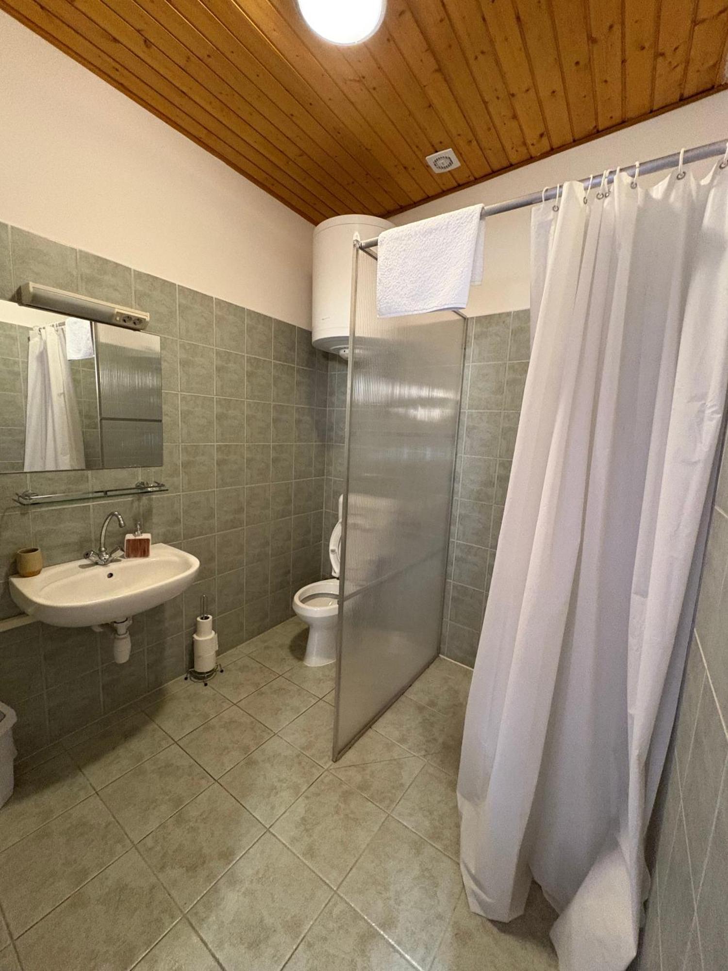 Haramia Csapszék és Fogadó Szombathely Esterno foto