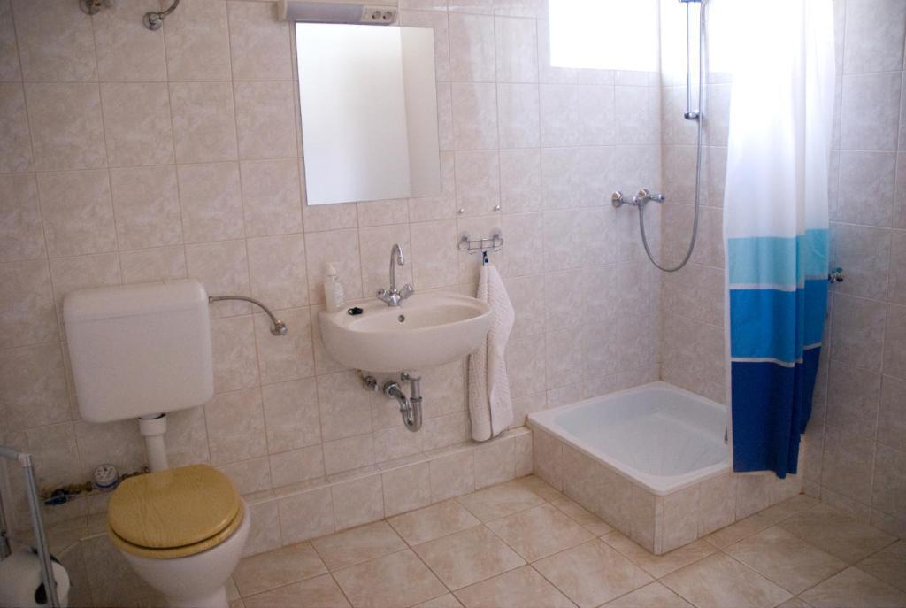 Haramia Csapszék és Fogadó Szombathely Camera foto